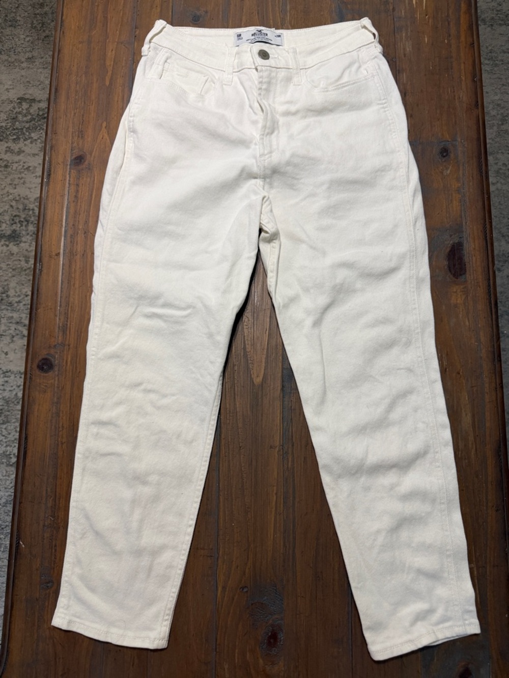 Hollister White High-Rise Mom Jeans